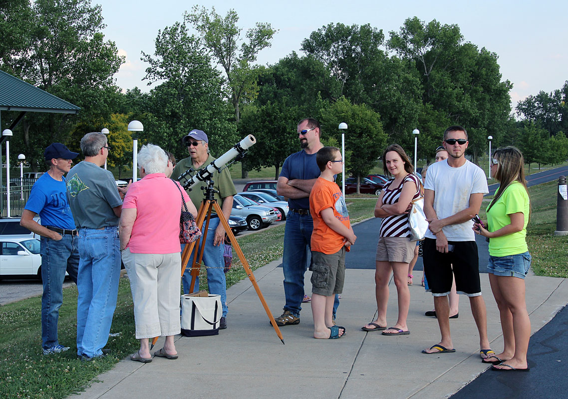Observing the Venus Transit at the Evansville Museum 06/05/2012
