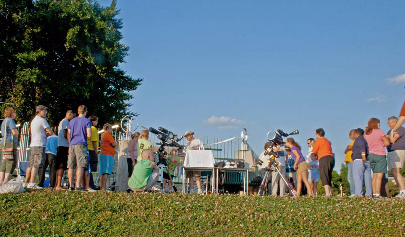 Observing the Venus Transit at the Evansville Museum 06/05/2012