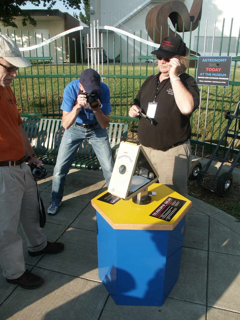 Observing the Venus Transit at the Evansville Museum 06/05/2012